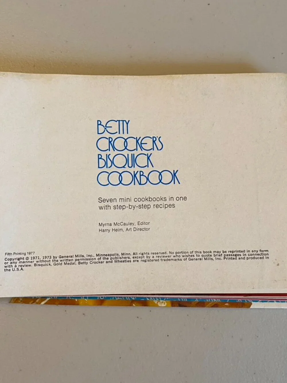 Vintage 1977 Betty Crocker's Bisquick Cookbook 5th Print 7 Mini Cookbooks in 1